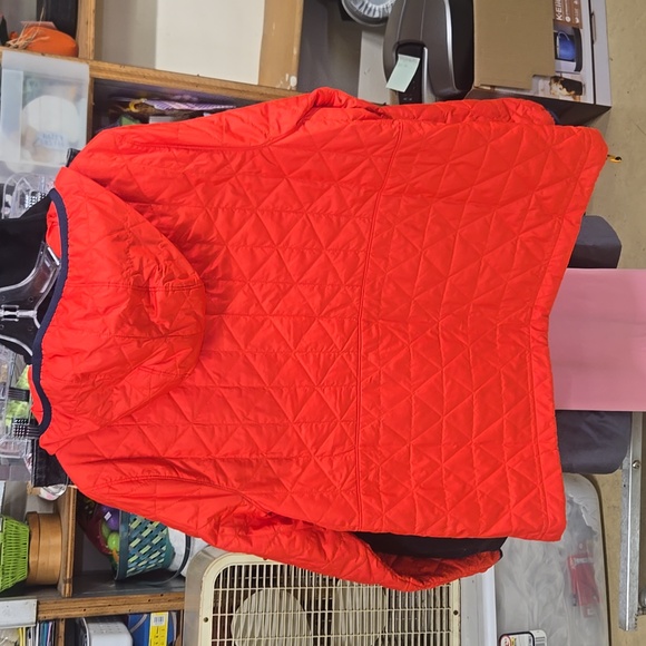 Red LL Bean quarter zip jacket with hood - Picture 7 of 8